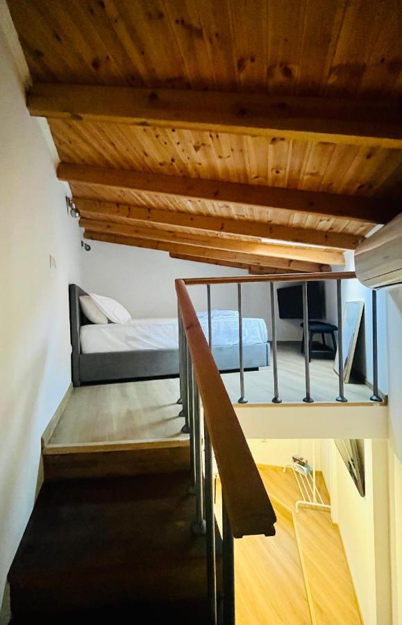 Τwisted Loft Apartment Kavála ภายนอก รูปภาพ